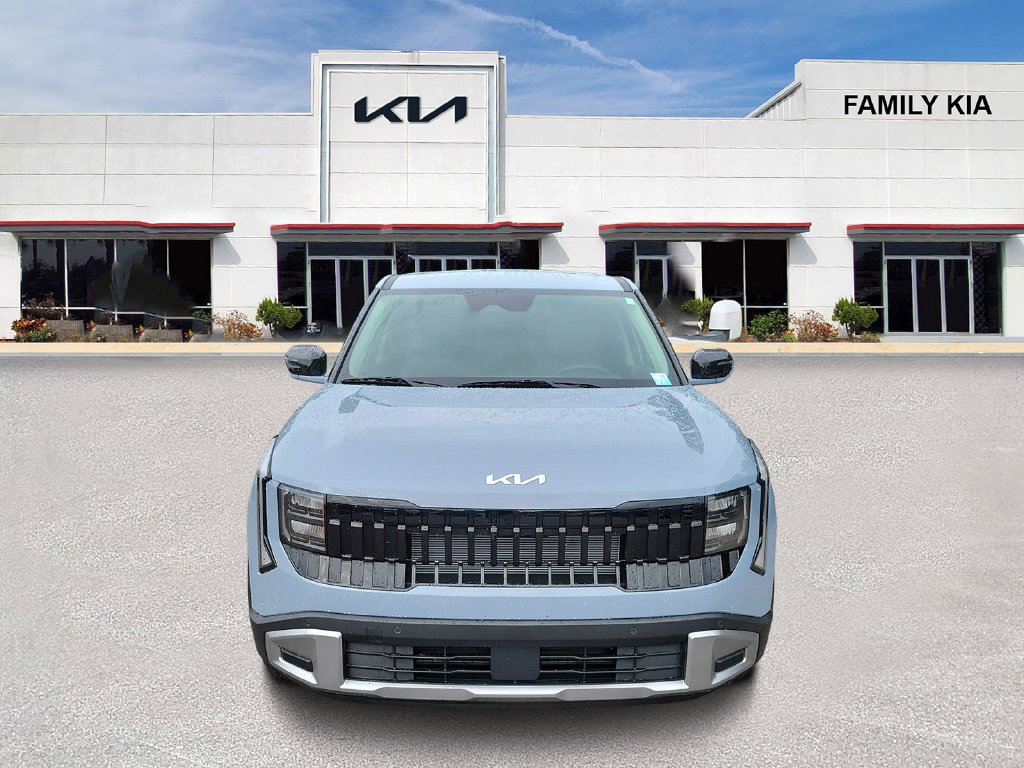 New 2027 Pale Gray Kia S image 2