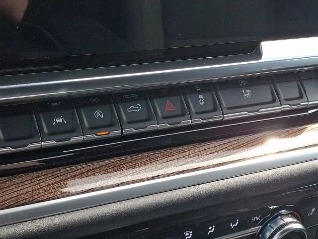 New 2026 Onyx Black GMC Elevation image 17