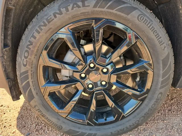 Used 2026 Riverstone Metallic GMC Elevation image 14