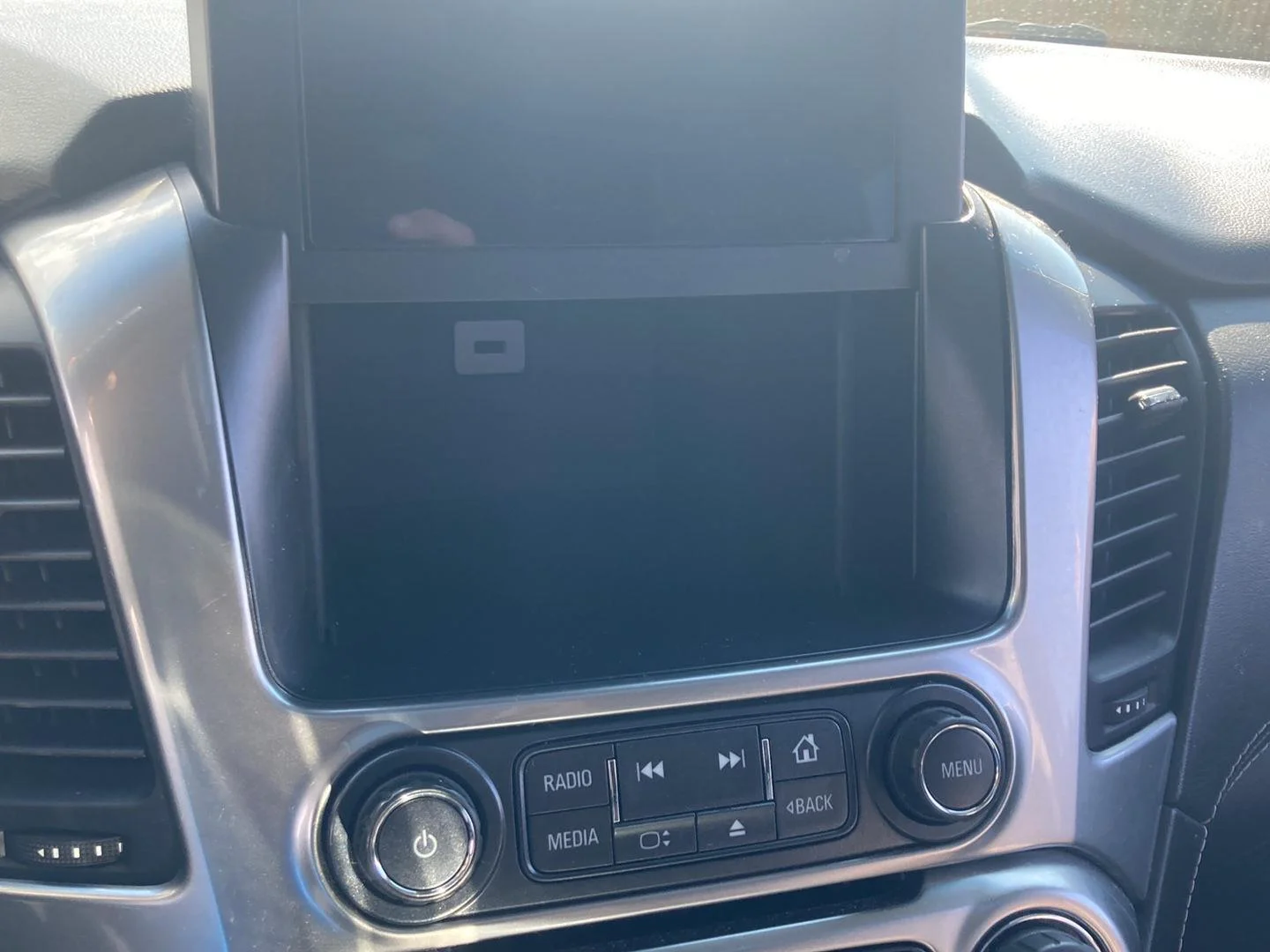 Used 2018 SUMMIT WHITE Chevrolet LT image 21