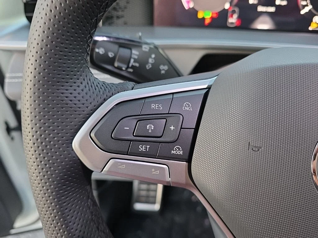 2026 Volkswagen Tiguan SE R-LINE BLACK - Photo 19