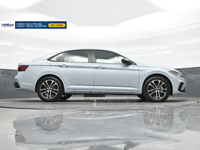 2025 Volkswagen Jetta Sport - Photo 16