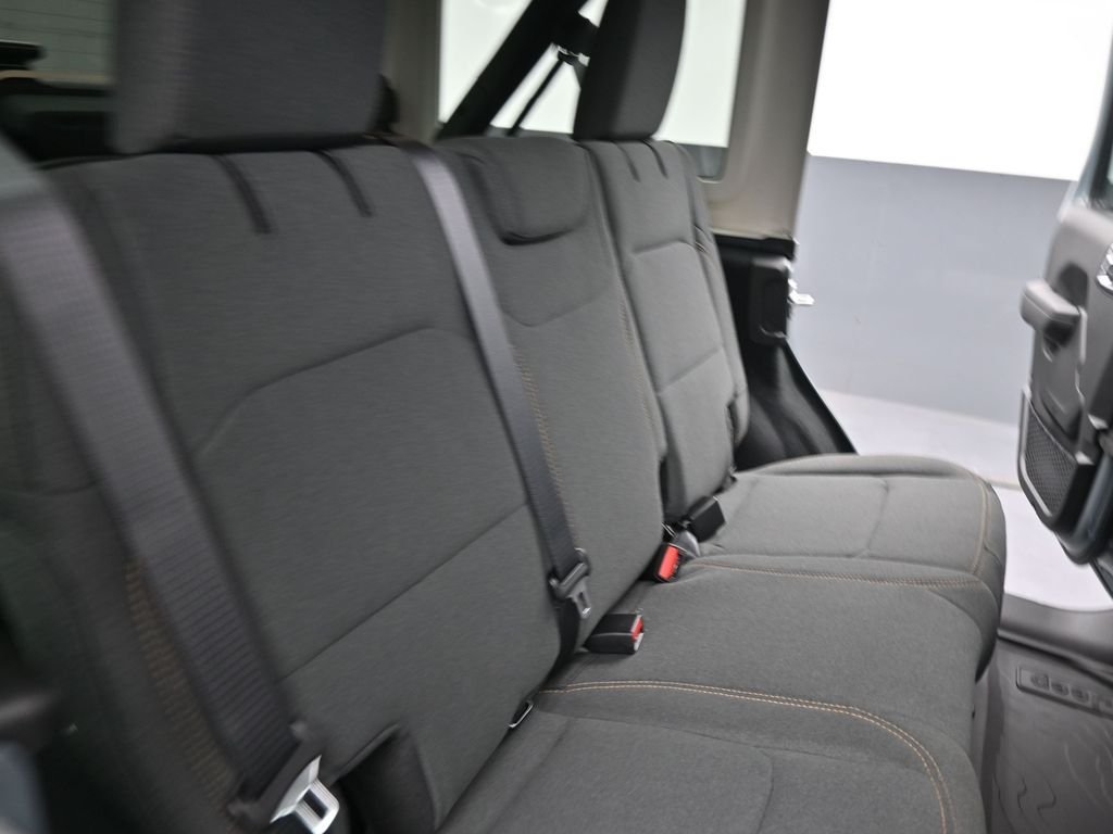 New 2026 Anvil Clear-Coat Exterior Paint Jeep Sport S image 27