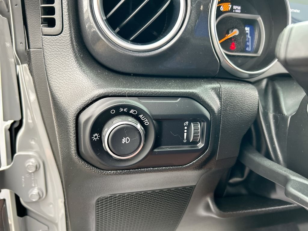 Used 2023 Gray Jeep Rubicon 392 image 22