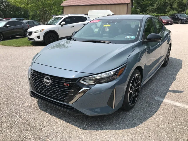 Certified Used 2025 Atlantic Gray Metallic Nissan SR image 3