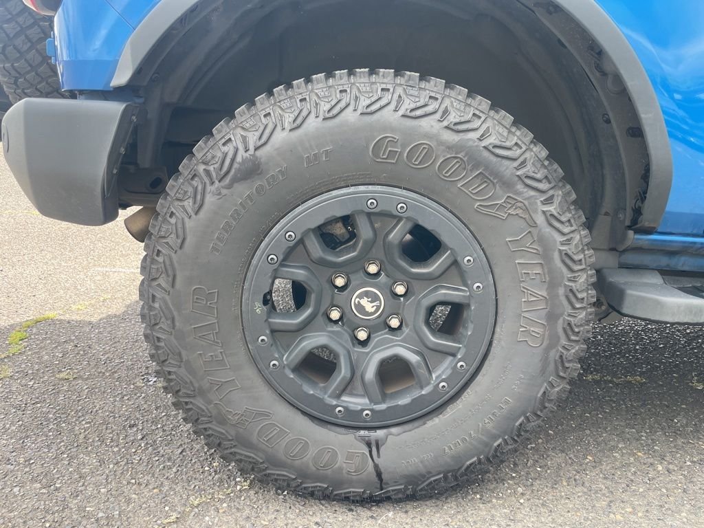 Used 2023 Velocity Blue Metallic Ford Wildtrak image 20