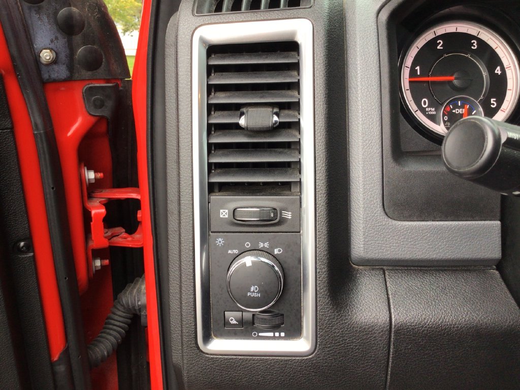 Used 2018 Red Ram Big Horn image 25