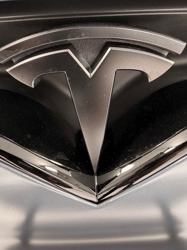 Used 2026 Blue Tesla Plaid image 26