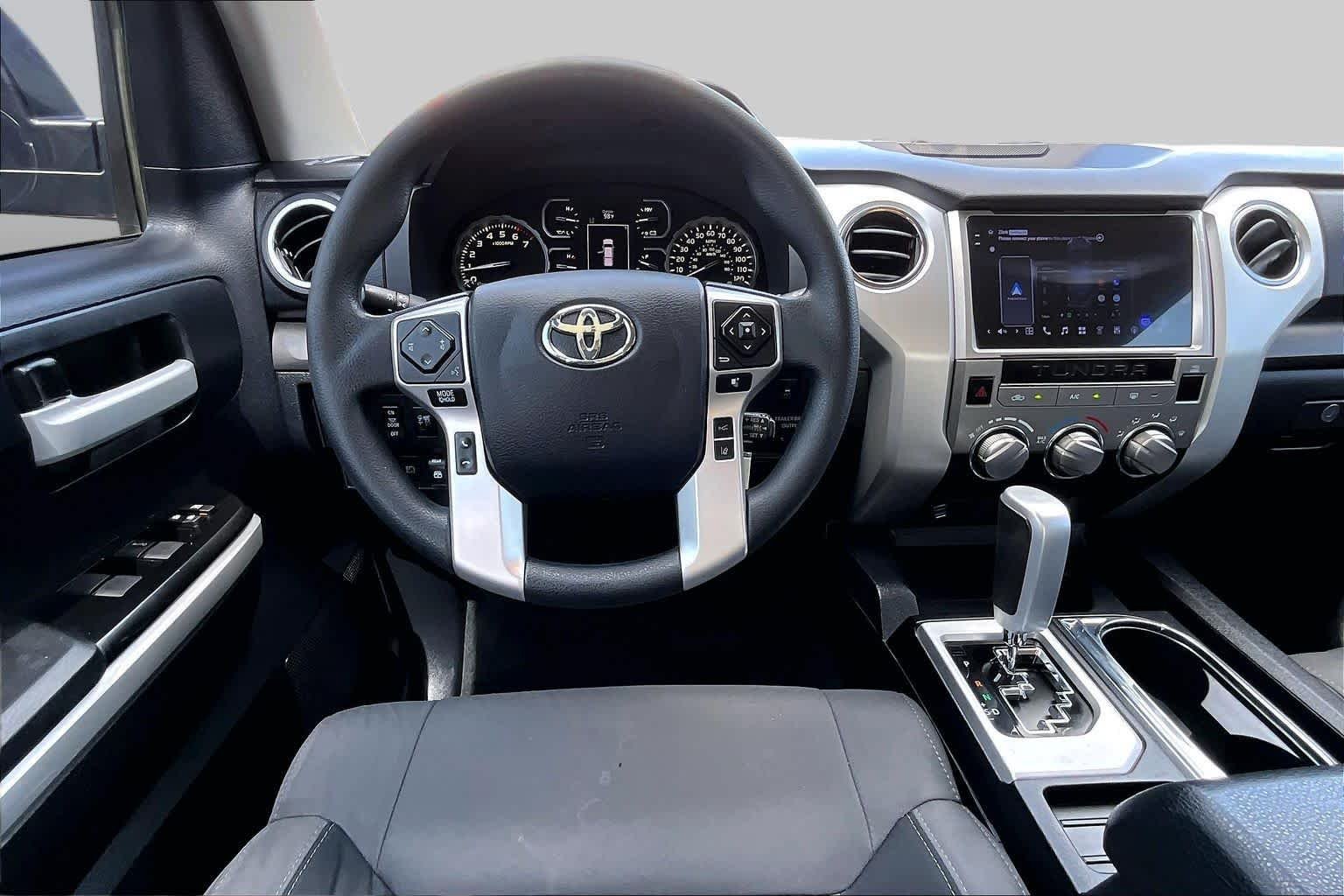 Used 2018 Magnetic Gray Metallic Toyota SR5 image 6