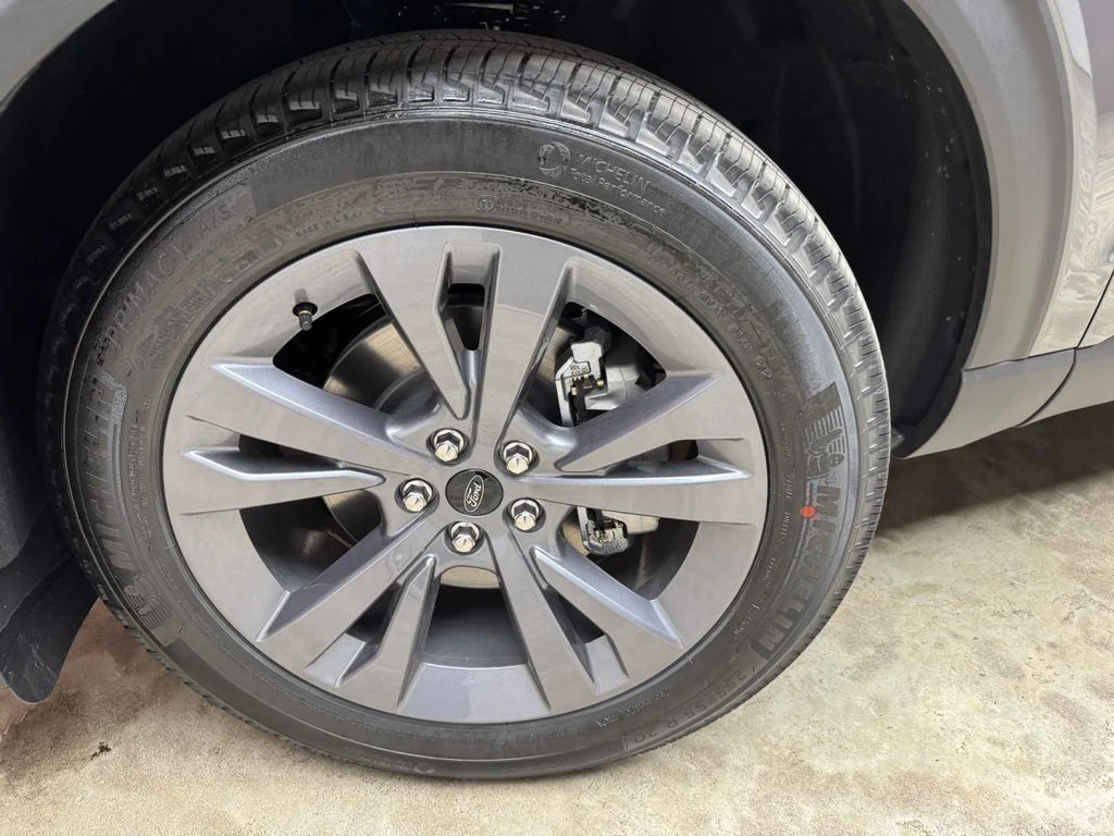 New 2026 Carbonized Gray Metallic Ford Active image 28