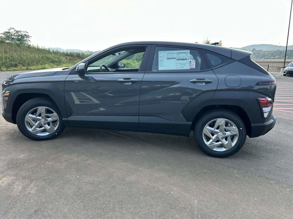 New 2026 Gray Hyundai SE image 6