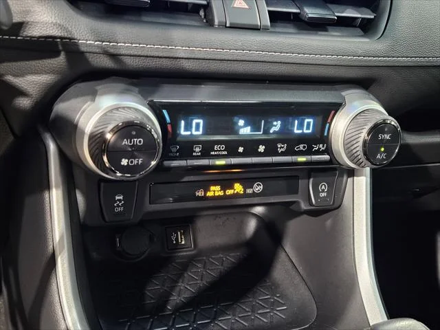 Certified Used 2024 ICE CAP Toyota  image 32