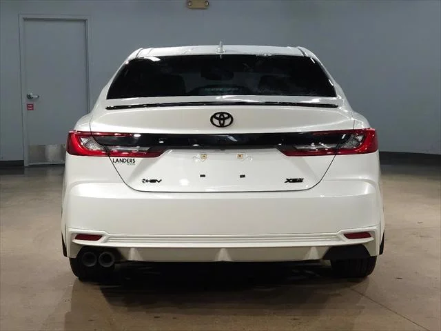 Certified Used 2025 WIND CHILL PEARL Toyota  image 6