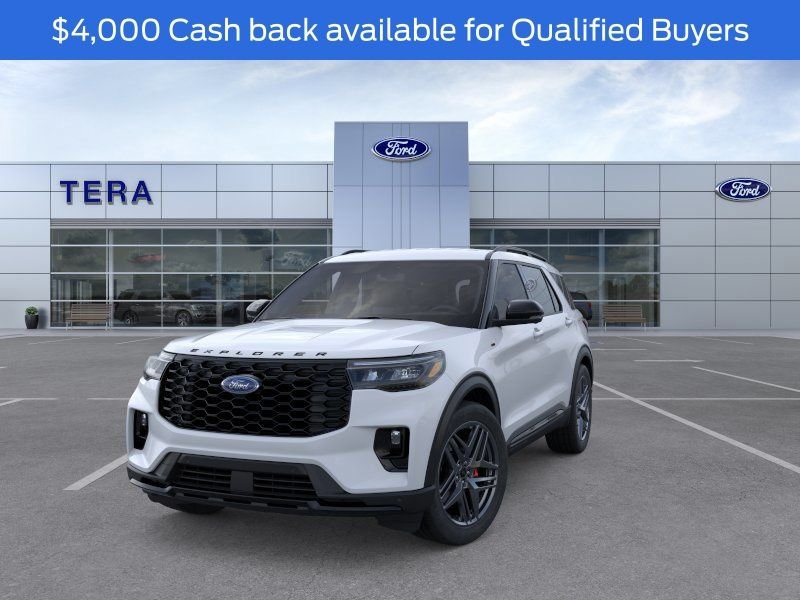 New 2026 Space White Metallic Ford ST-Line image 2