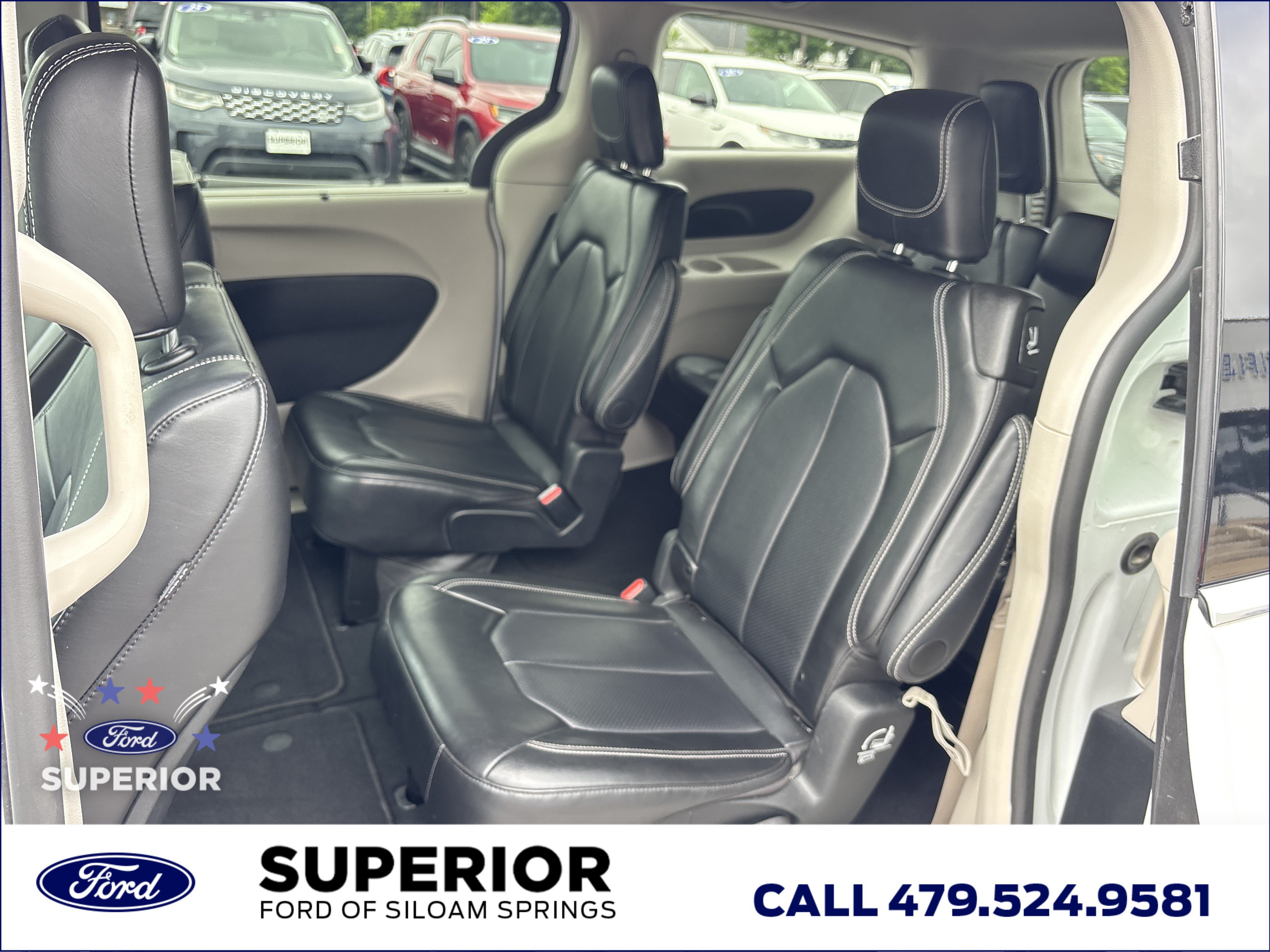 Used 2024 Bright White Clearcoat Chrysler Touring L image 17