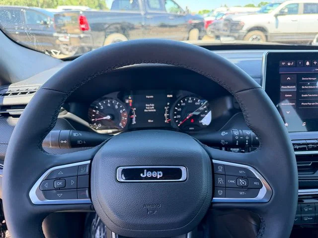 New 2026 Diamond Black Crystal Pearlcoat Jeep Limited image 14