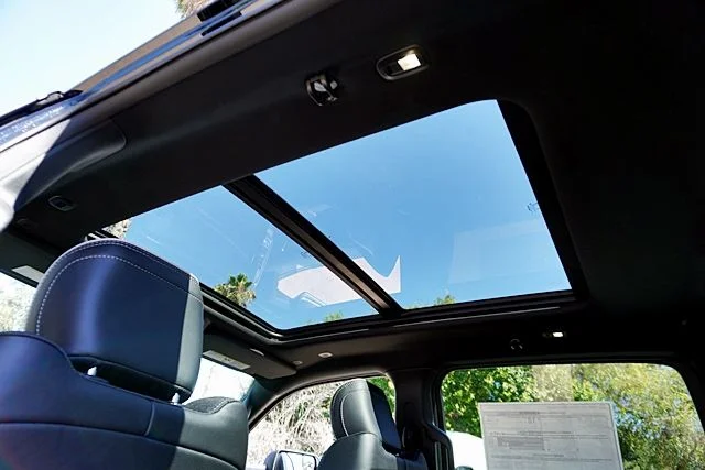 New 2026 Diamond Black Crystal Pearl-Coat Exterior Paint RAM Limited image 25