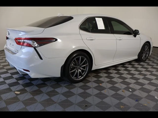 Used 2022 White Toyota XSE image 6
