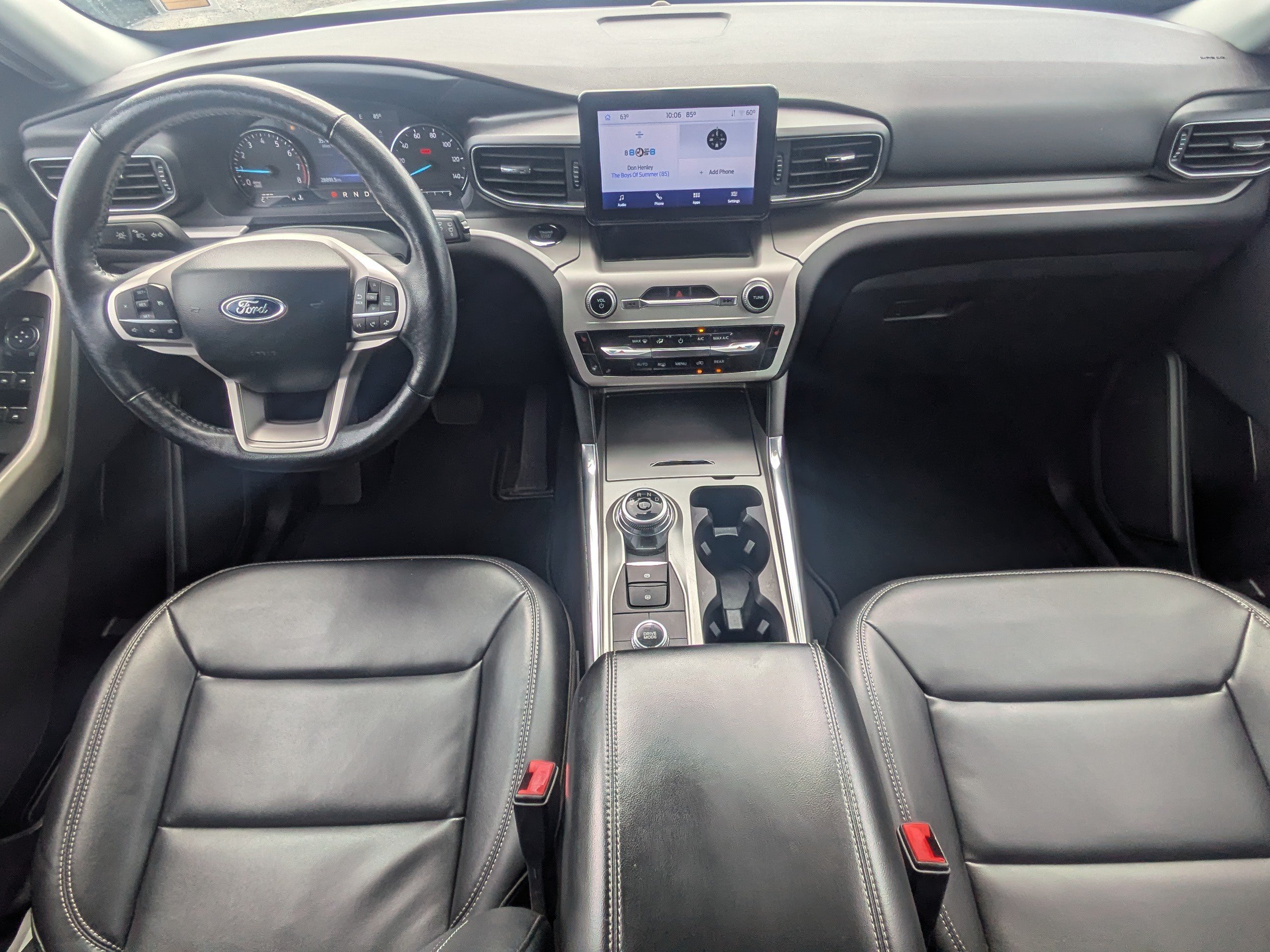 Used 2022 White Ford XLT image 16