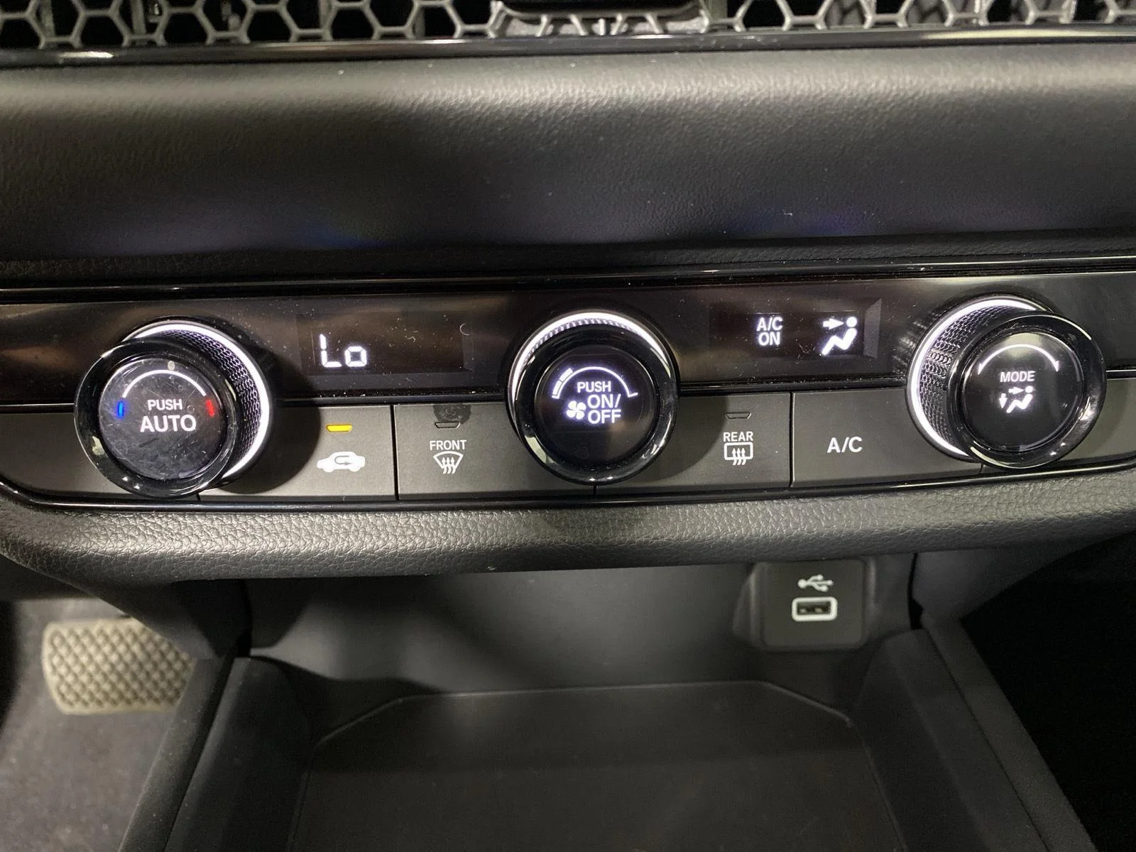 Used 2023 Platinum White Pearl Honda LX image 20