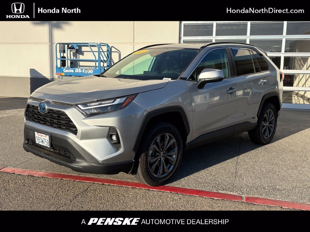 2022 Toyota RAV4 XLE Premium
