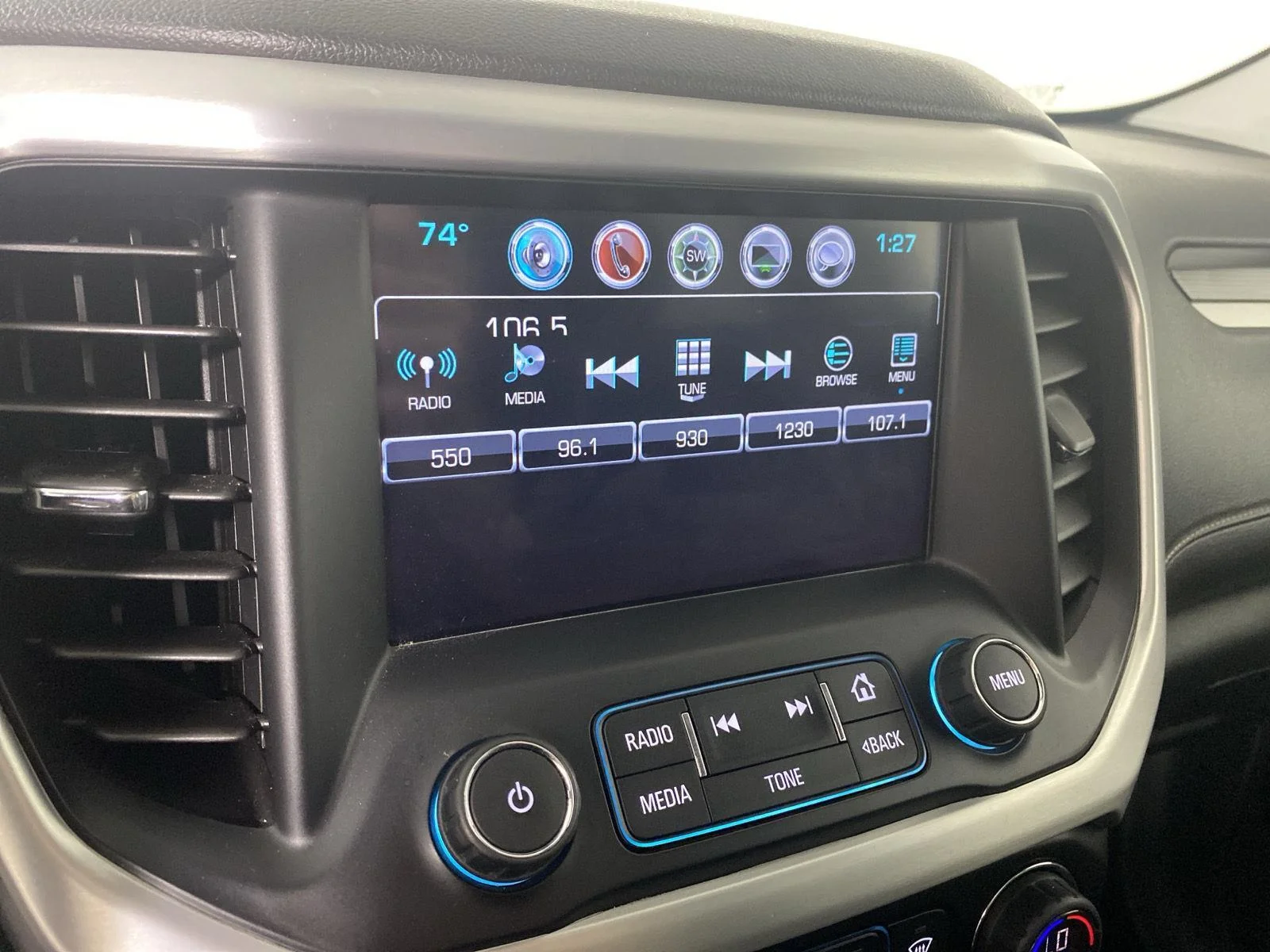 Used 2019 Smokey Quartz Metallic GMC SLT image 19