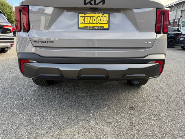 Used 2025 Wolf Gray Kia X-Line SX Prestige image 30