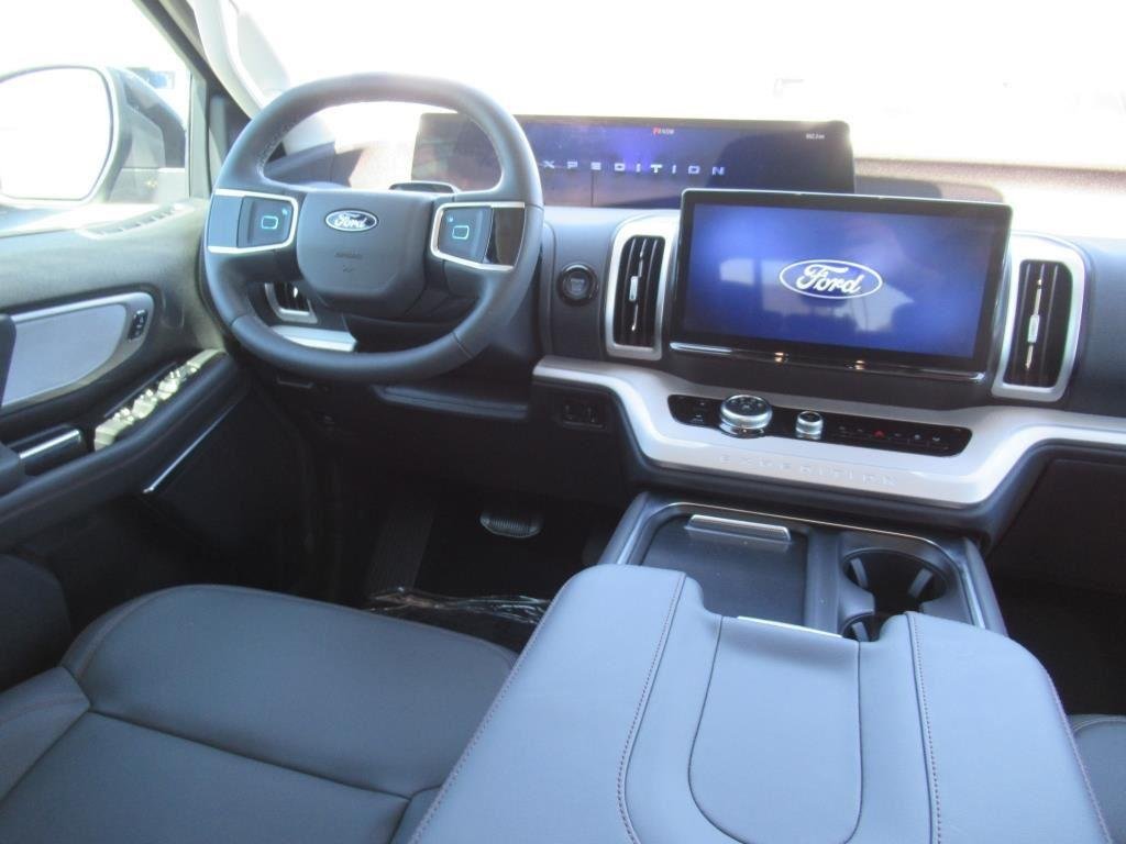 2025 Ford Expedition MAX Active - Photo 12