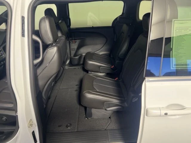 New 2026 White Chrysler LX image 20
