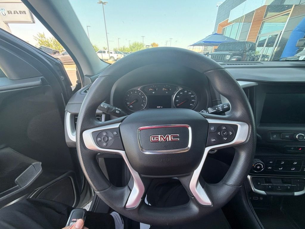 Used 2023 Silver GMC SLE image 32