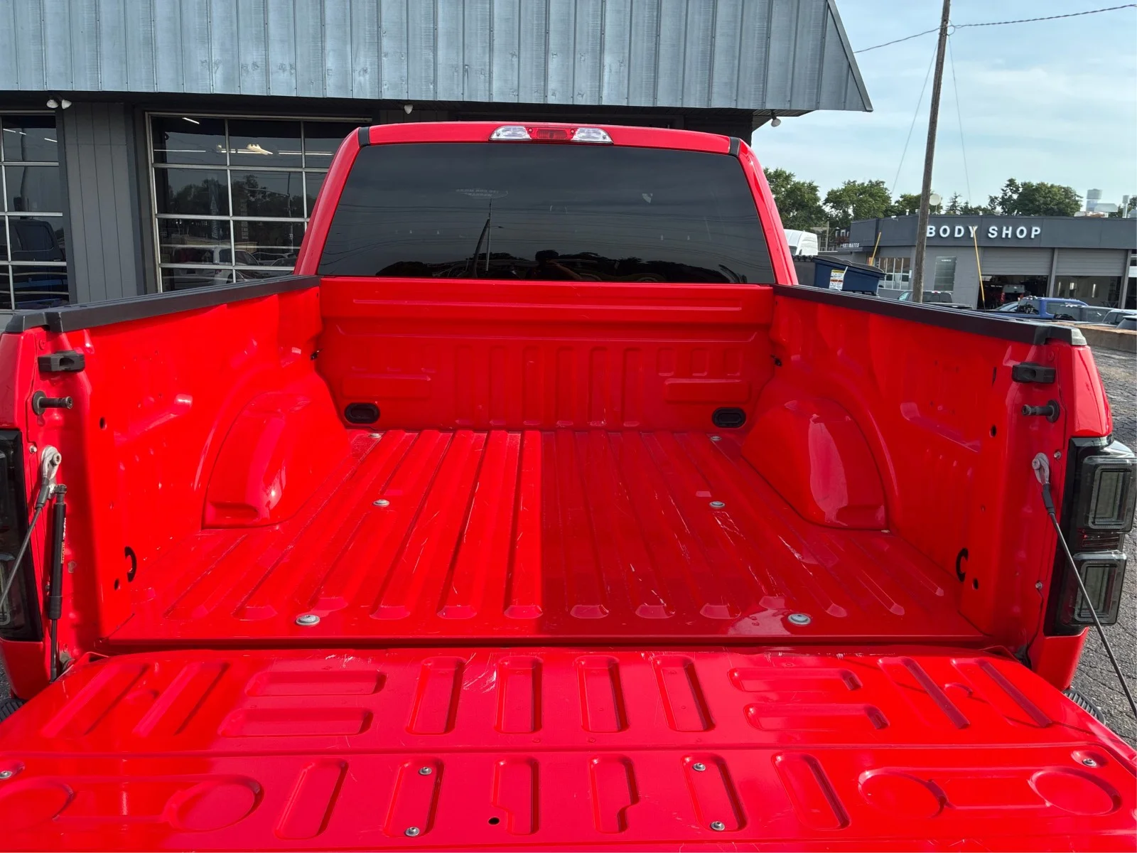 Used 2020 Red Ford XL STX image 11