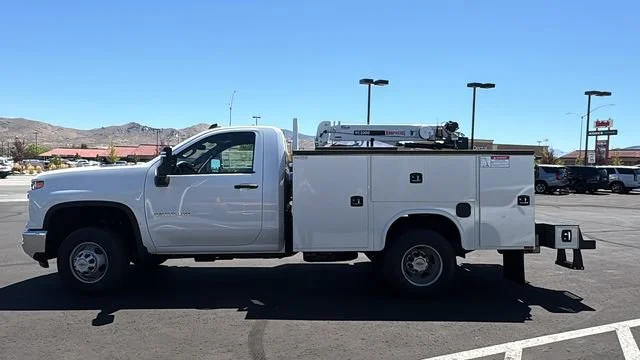 2025 Chevrolet Silverado 3500 HD Work Truck - Photo 9