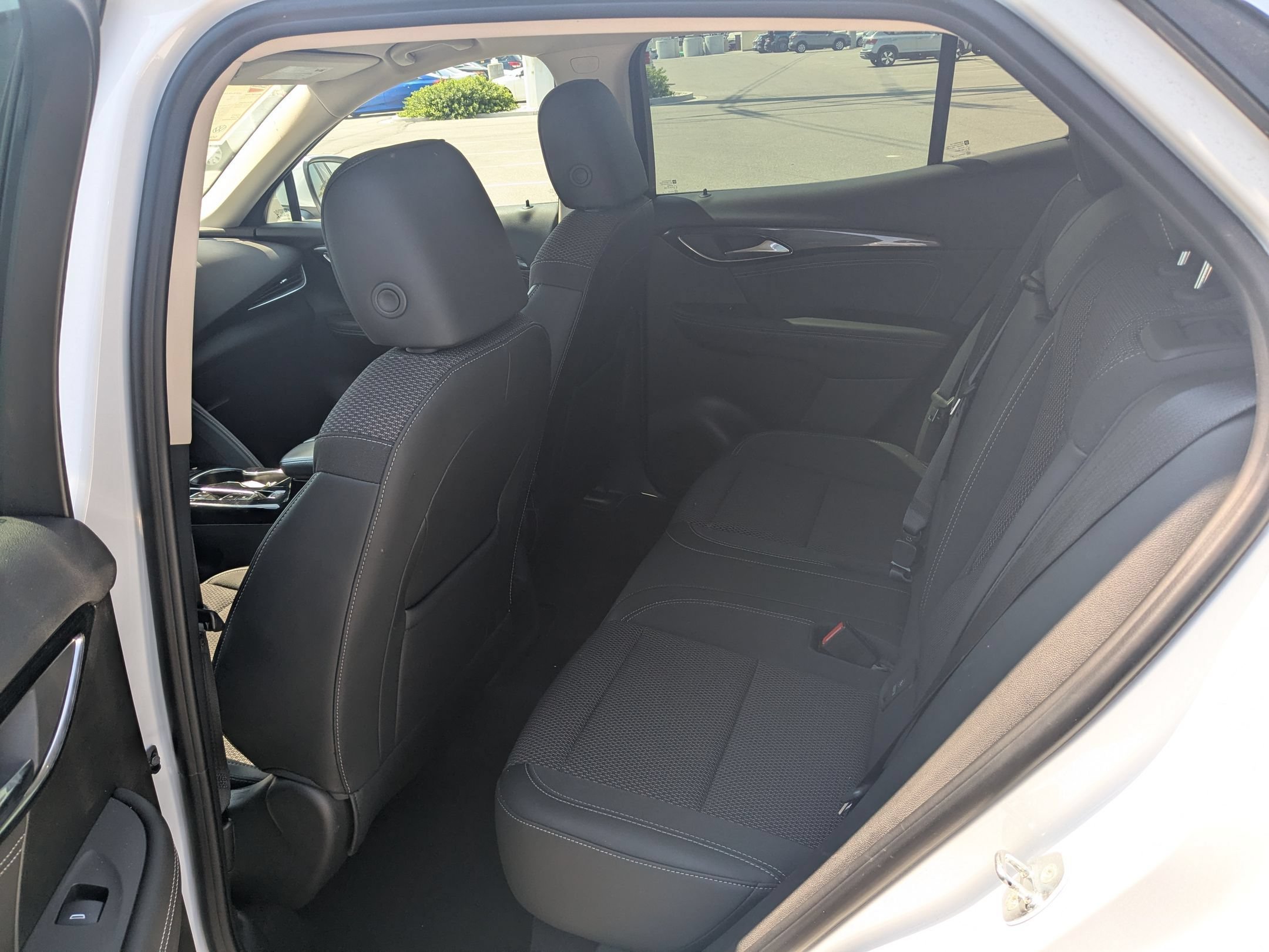 Used 2022 Summit White Buick Preferred image 26