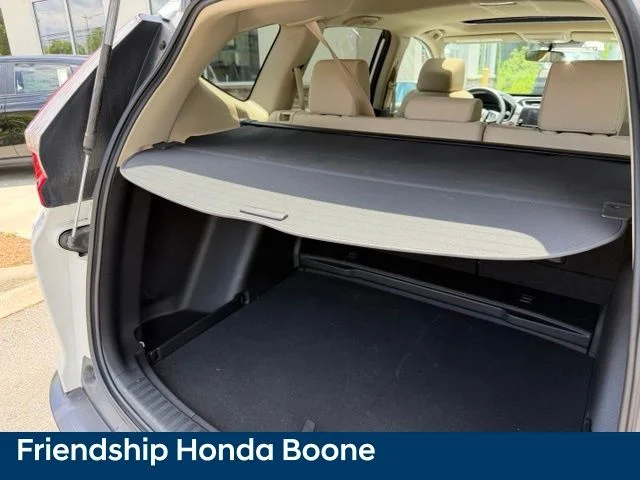 Used 2019 White Honda EX image 41