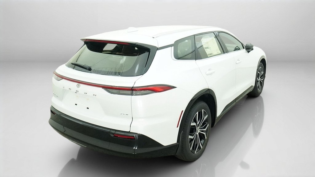 New 2026 Oxygen White Toyota XLE image 41