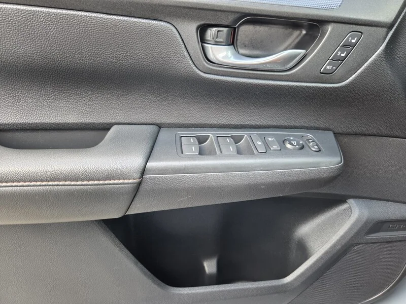 Used 2025 Urban Gray Pearl Honda SPORT-L image 34