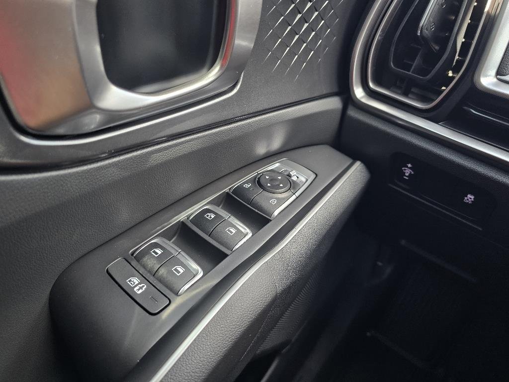 2026 Kia Sorento LX - Photo 12