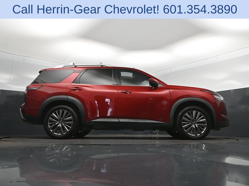 Used 2023 Red Nissan SL image 44