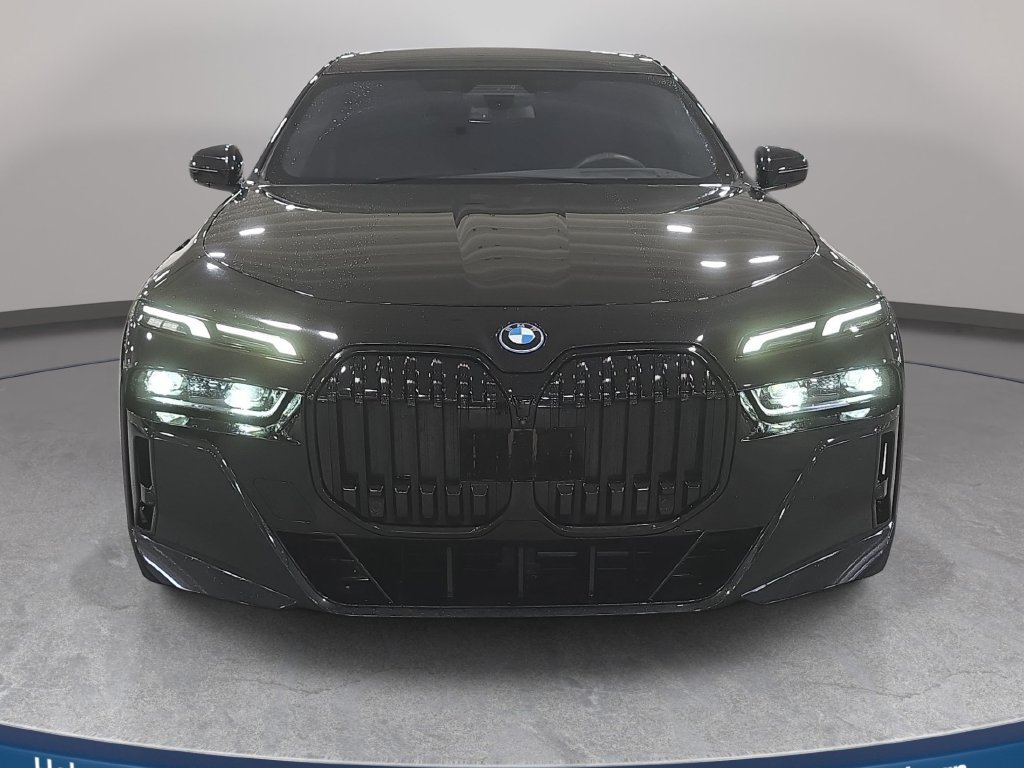 Certified Used 2023 Black Sapphire Metallic BMW xDrive60 image 3