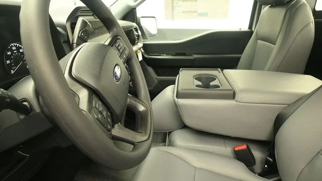 New 2026 Oxford White Ford XL image 16