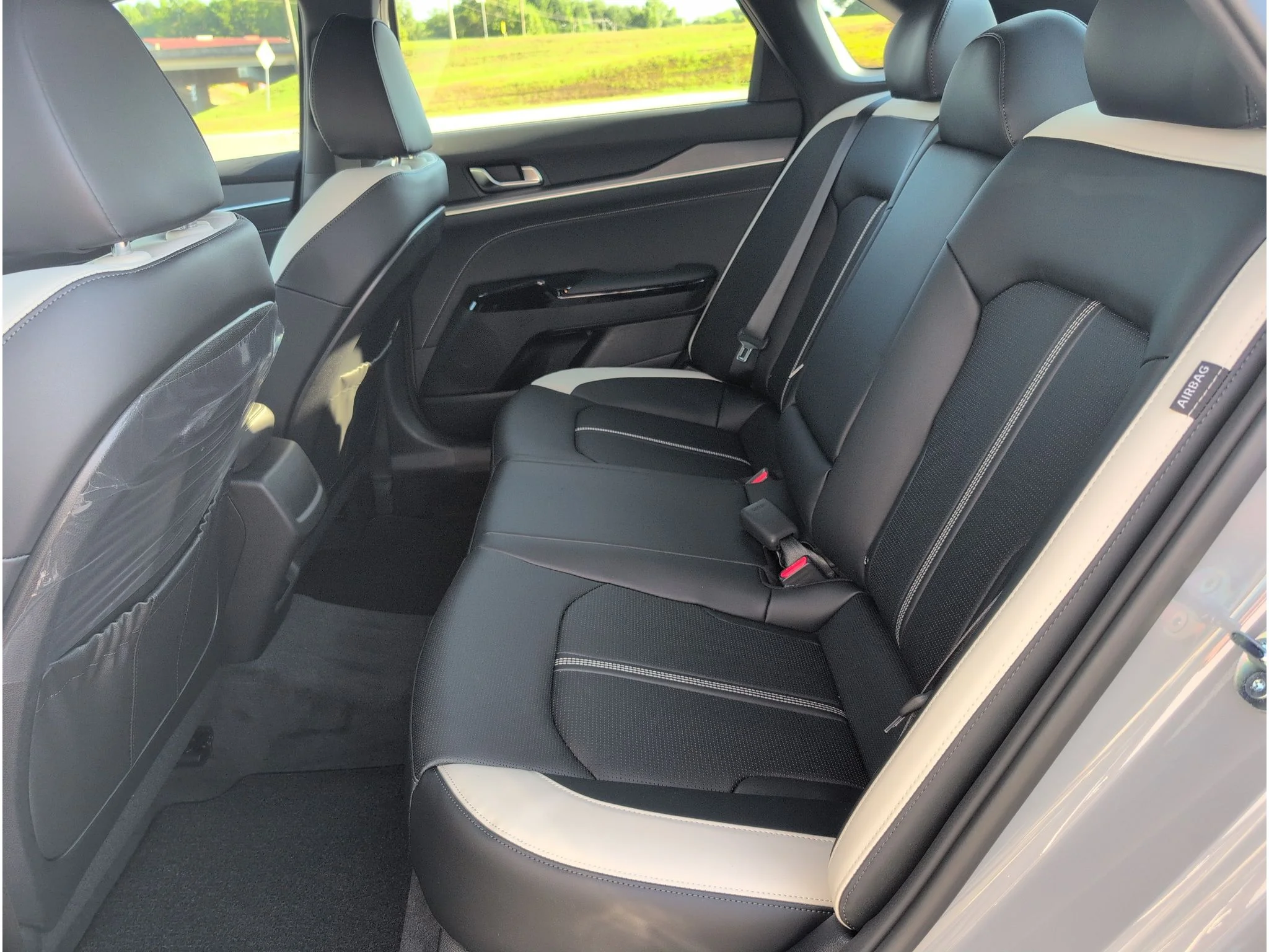 New 2026 Wolf Gray Kia GT-Line FWD image 27