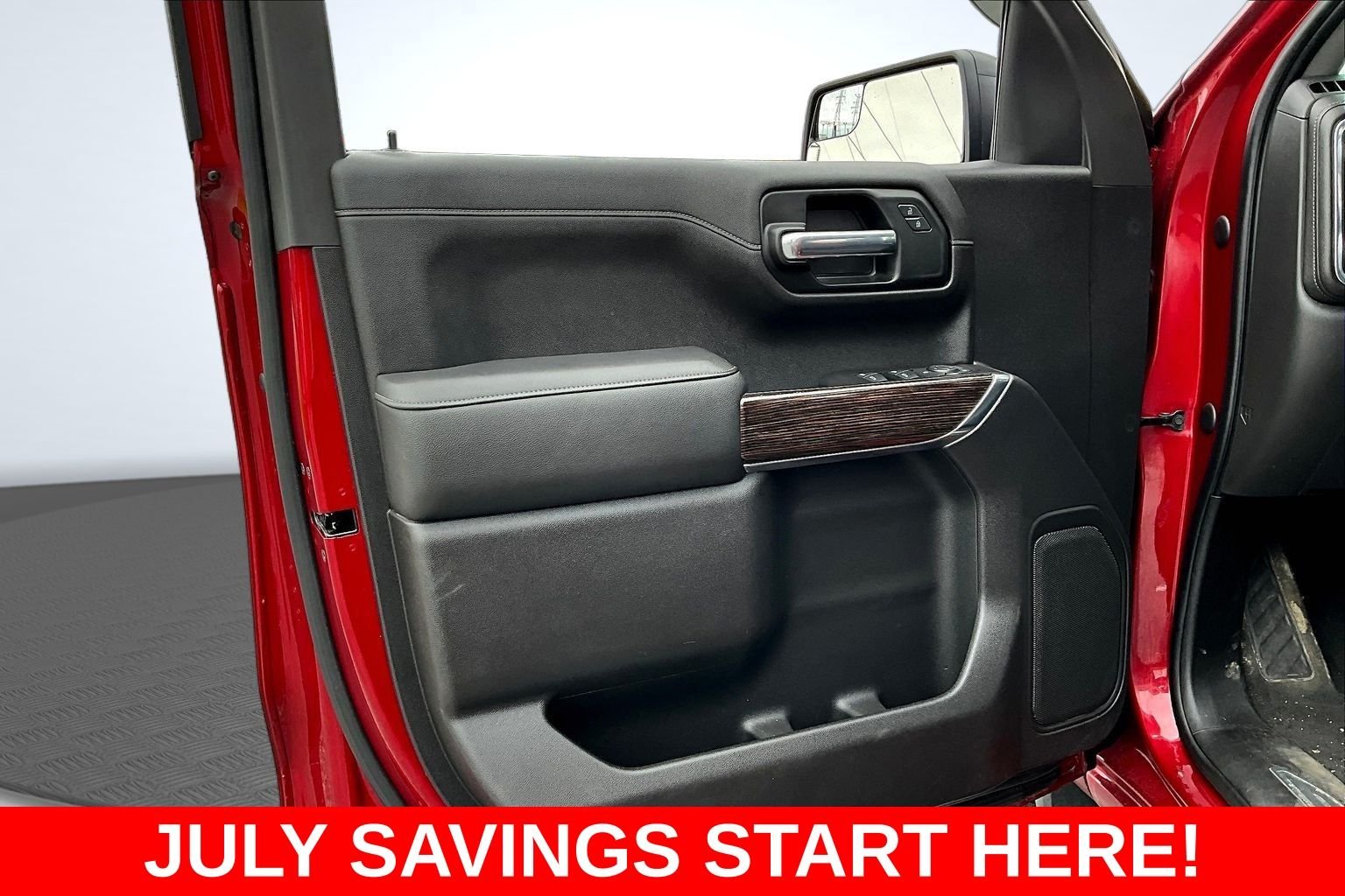 Used 2020 Red GMC Elevation image 25