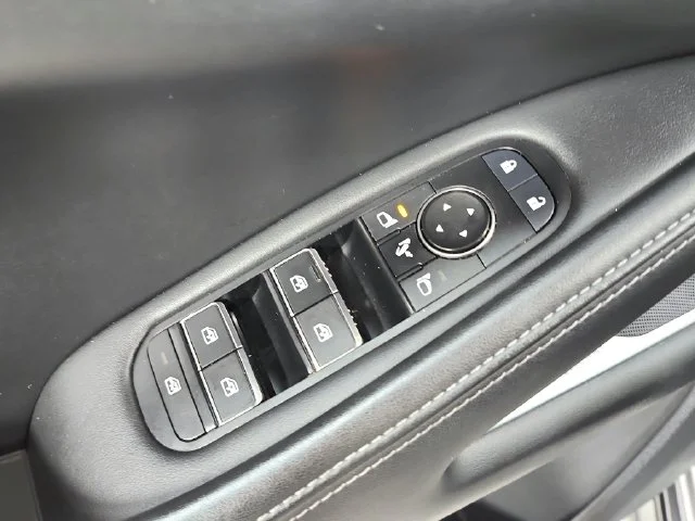 Used 2023 Gray INFINITI LUXE image 36