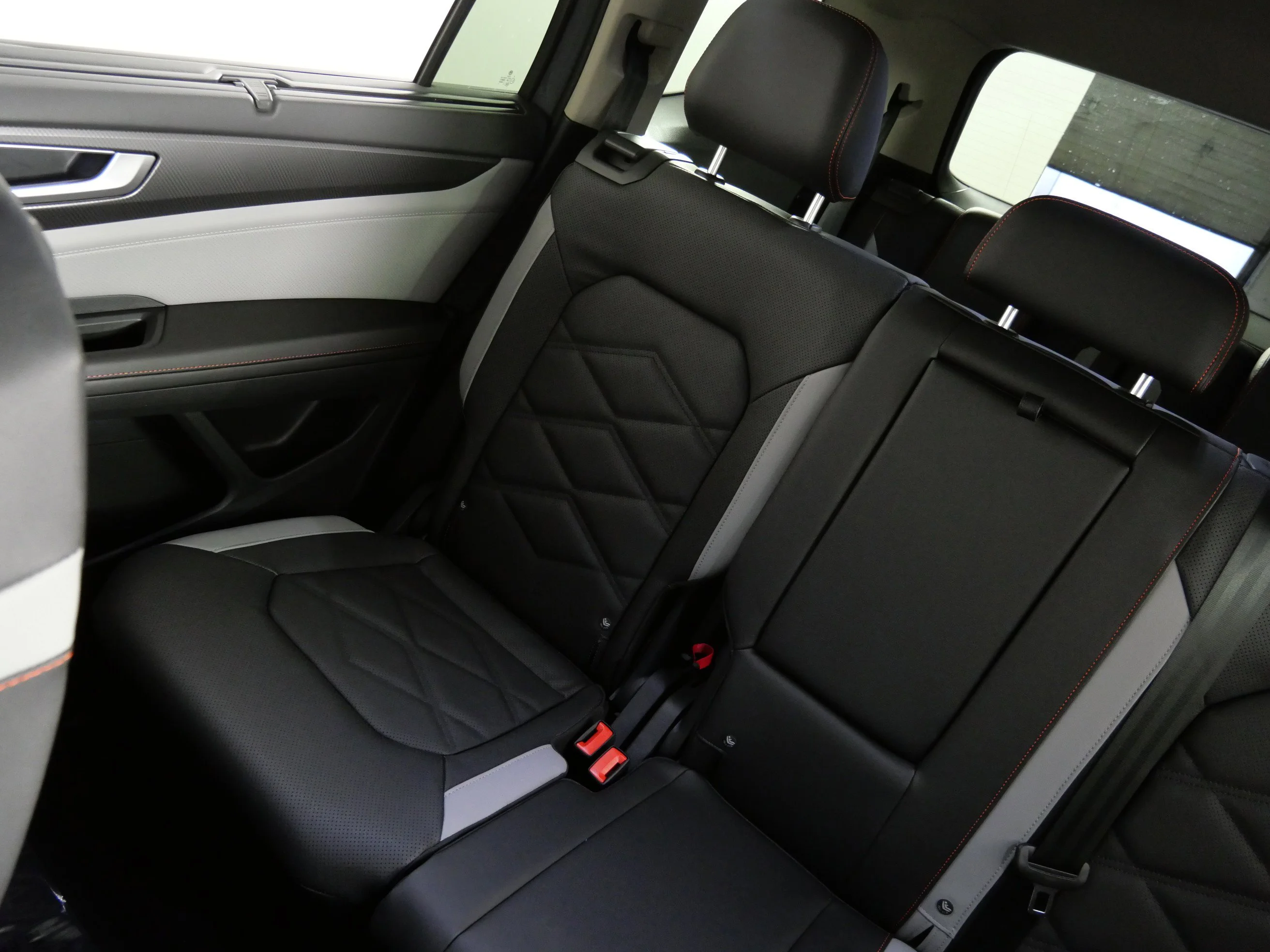 New 2026 Pure Gray Volkswagen 2.0T Peak Edition image 12