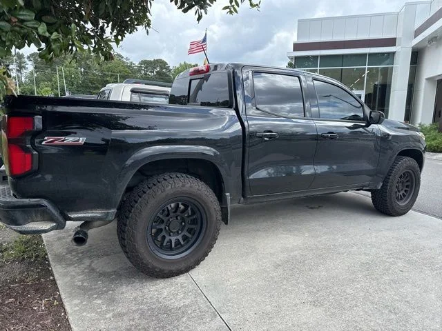 Used 2023 Black Chevrolet Z71 image 4