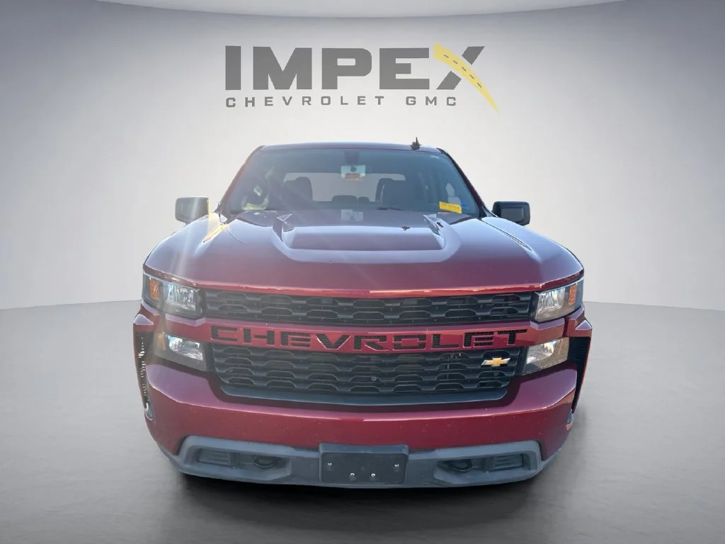 Used 2019 CAJUN RED TINTCOAT Chevrolet Custom image 8