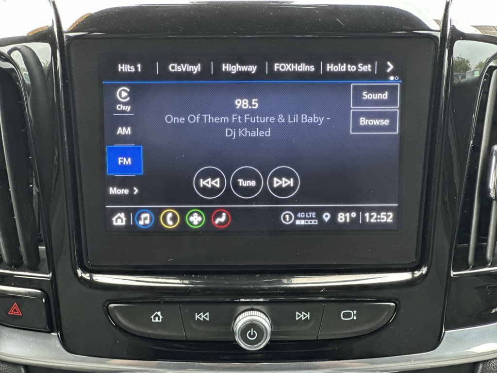 Used 2023 Gray Chevrolet LT image 28