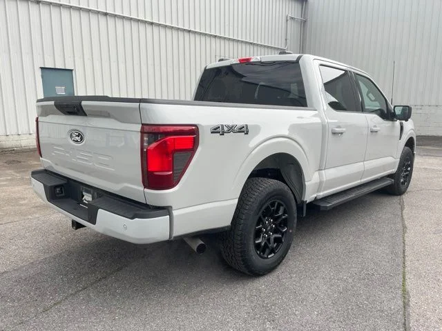 Used 2024  Ford XLT image 6