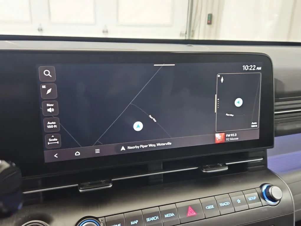 Used 2024 Abyss Black Pearl Hyundai Limited image 19