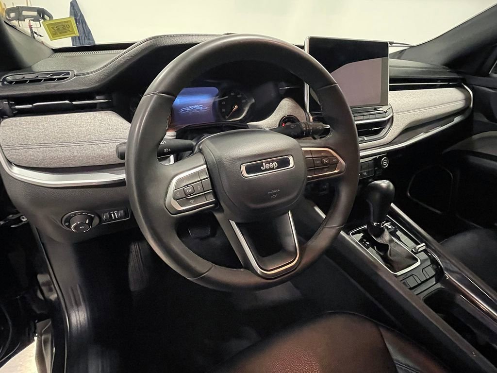 Used 2024 Black Jeep Latitude image 22